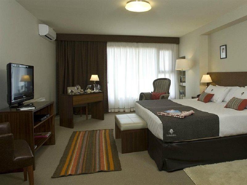 Las Bayas Home Suites Esquel Exterior photo