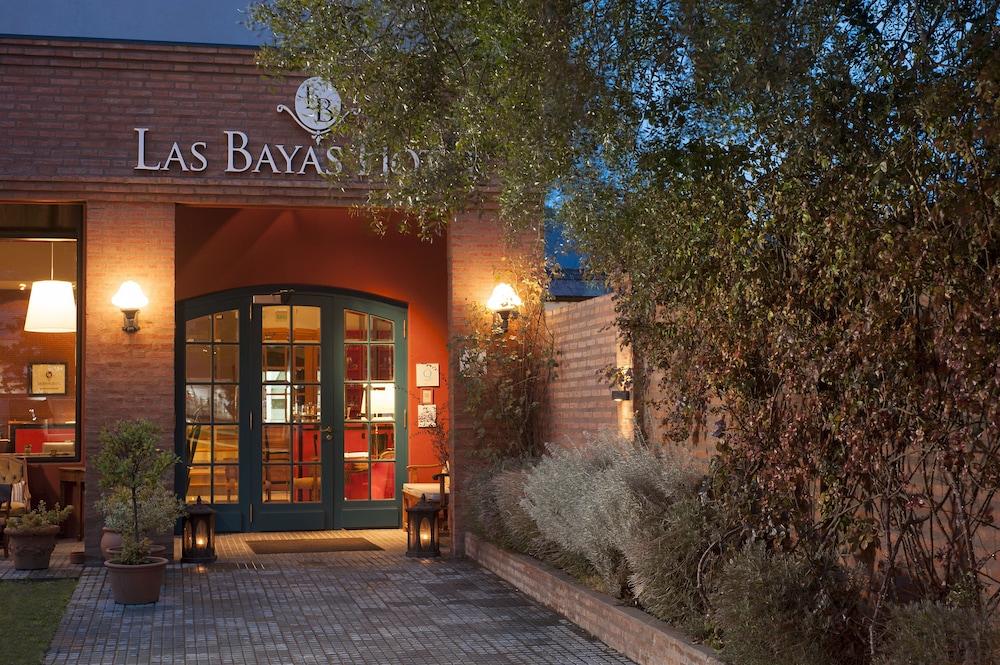 Las Bayas Home Suites Esquel Exterior photo